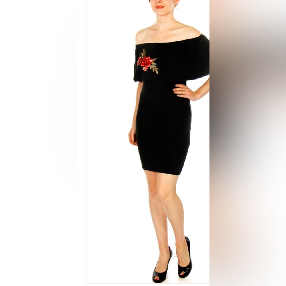 Patch detail off the shoulder dress Black
